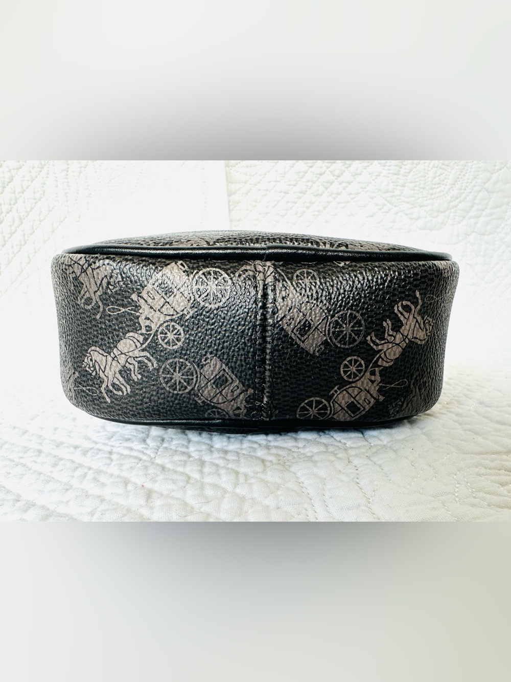 Coach Black Signature Print Crossbody Phone Pouch with Gold Hardware - Picture 4 of 8